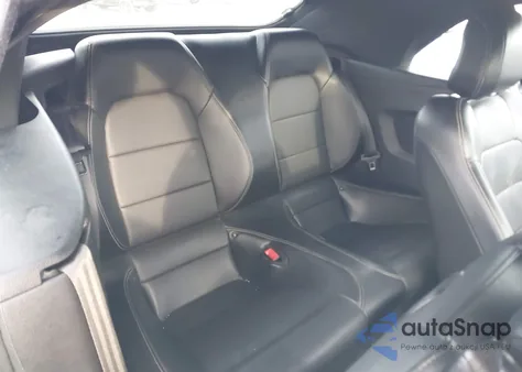 2019 Ford Mustang Ecoboost Premium z USA, uszkodzony, nr VIN 1FATP8UH2K5109966